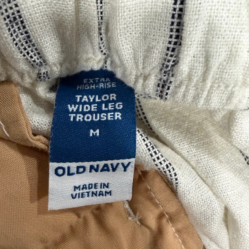 NWOT Old Navy Cream Blazer and Pants Set - Picture 5 of 6
